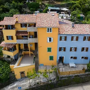 Apartment And Roberto B.