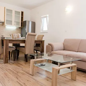 Apartment Kuzmanic 